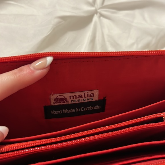 Malia recycled bag wristlet - Picture 5 of 7